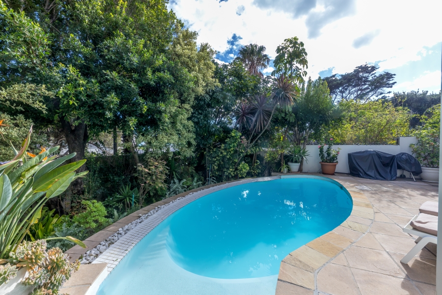 To Let 2 Bedroom Property for Rent in Llandudno Western Cape